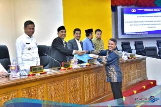 DPRD Kampar Sorot Tunda Bayar  Rp 63 Miliar Pada LKPJ Bupati Kampar Tahun Anggaran 2024